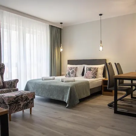 Na Chrobrego アパート